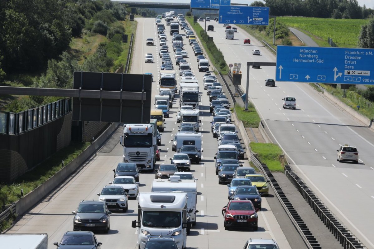 a4 a9 thüringen stau.jpg