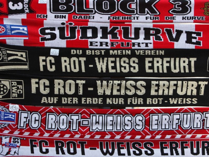 Fanschals Rot-Weiß Erfurt