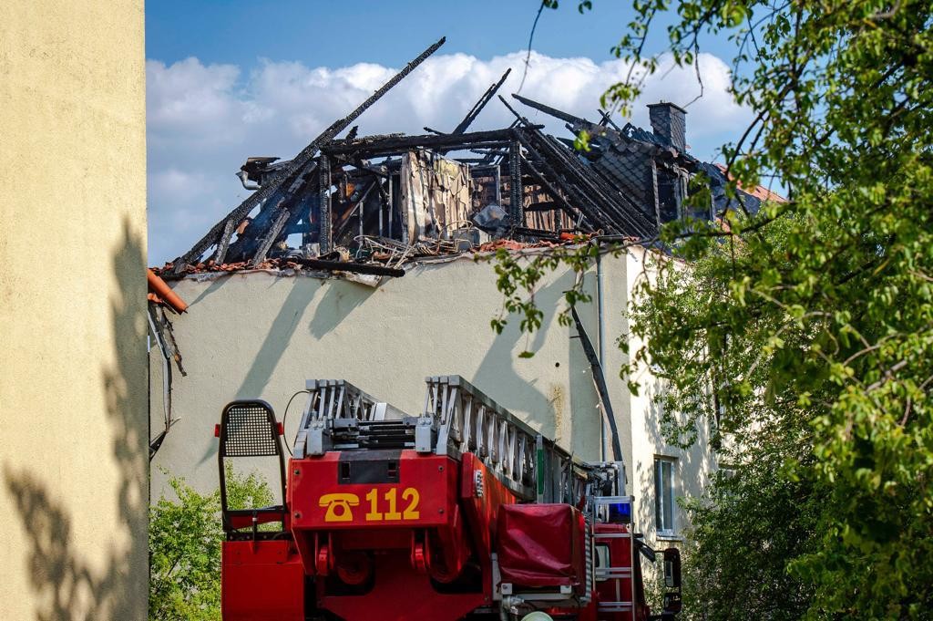 In Weimar zerstörten die Flammen ein Wohnhaus. 