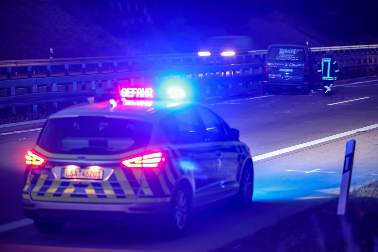 Ein schwerer Motorradunfall hat auf der A71 bei Erfurt zu einem großen Verkehrschaos geführt. (Symbolbild)