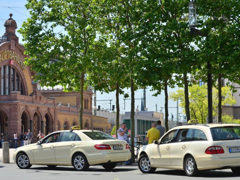 erfurt taxi.jpg