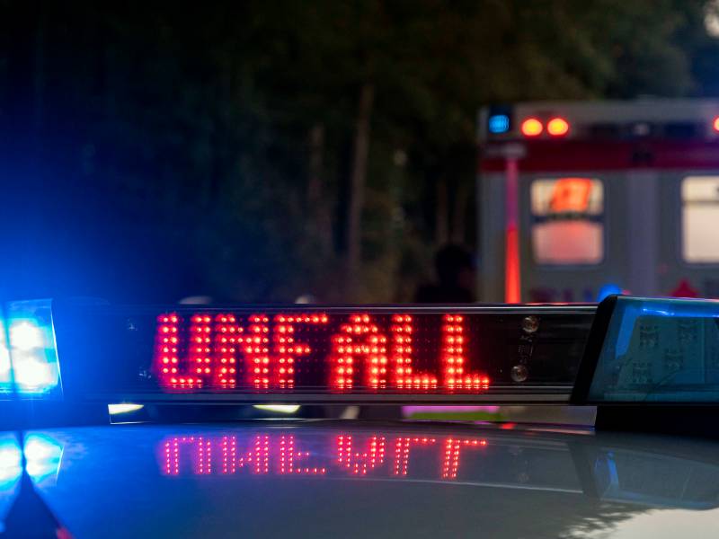 Nach einem tödlichen Unfall in Thüringen sucht die Polizei bestimmte Zeugen! (Symbolbild)