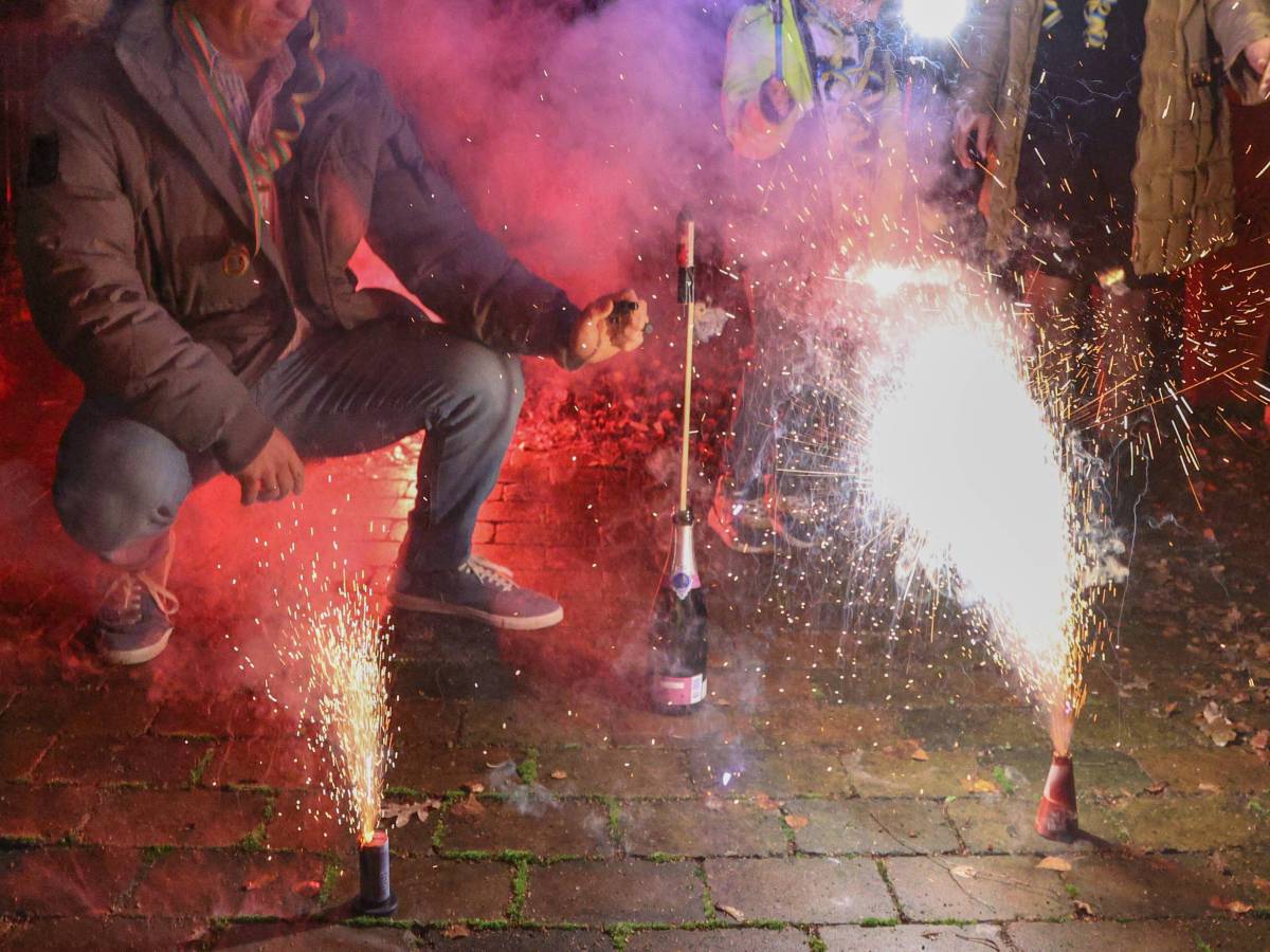 Du willst an Silvester Raketen zünden? Dann solltest du in Thüringen besonders aufpassen. (Symbolbild)