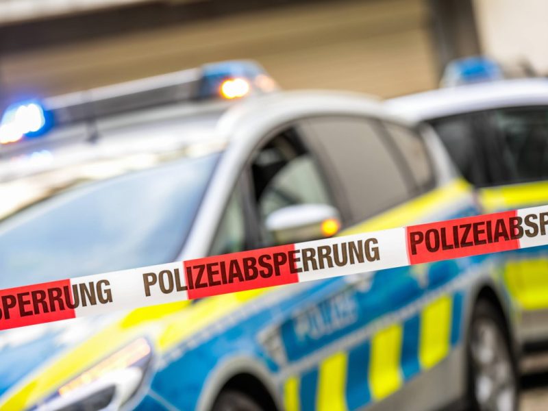 Eine kleine Gemeinde steht unter Schock: In Thüringen soll ein Mann erst seine Frau getötet und sich dann selbst das Leben genommen haben.