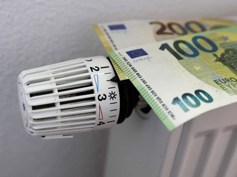 Die Kunden der Stadtwerke Jena müssen ab April weniger für Strom und Gas bezahlen. (Symbolbild)