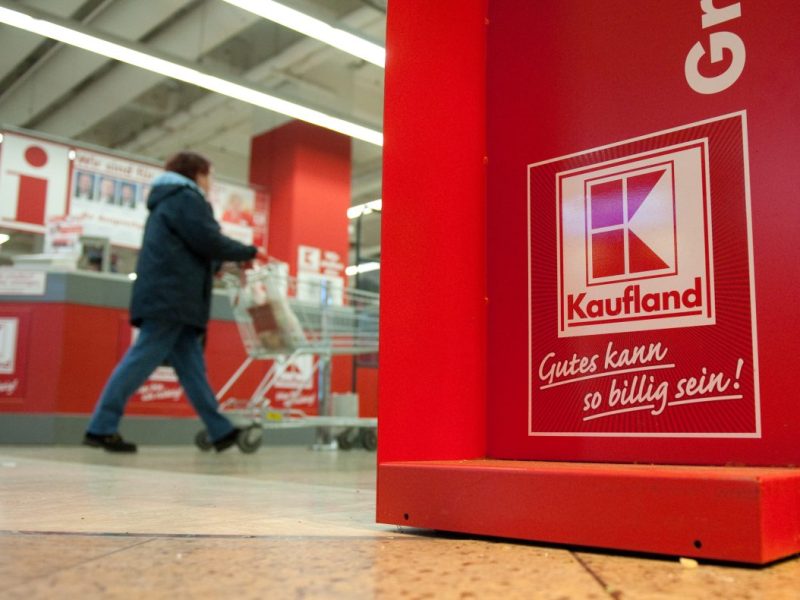 Verdi hat Kaufland-Mitarbeiter aus Thüringen zum Warnstreik aufgerufen. Gleichzeitig kündigte die Gewerkschaft weitere Aktionen an.