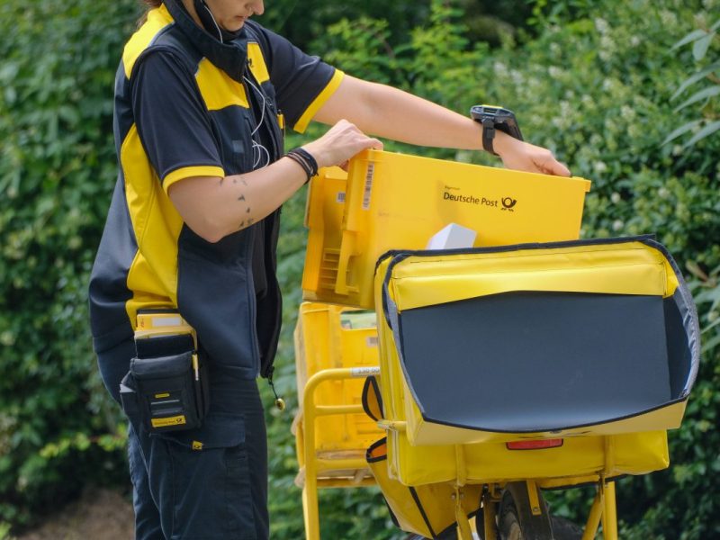 Gleich zwei Postbotinnen sind am Mittwoch in Thüringen Opfer einer Hunde-Attacke geworden. Beide Fälle landeten bei der Polizei.