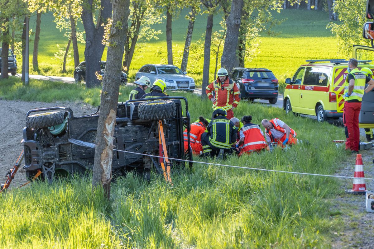 Bei einem Unfall in Thüringen hat sich ein Quad-Fahrer schwer verletzt. Er kam per Hubschrauber in ein Klinikum.