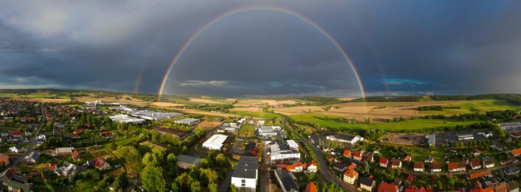 Wechselhaftes Wetter mit beeindruckendem Farbspiel in Thüringen!
