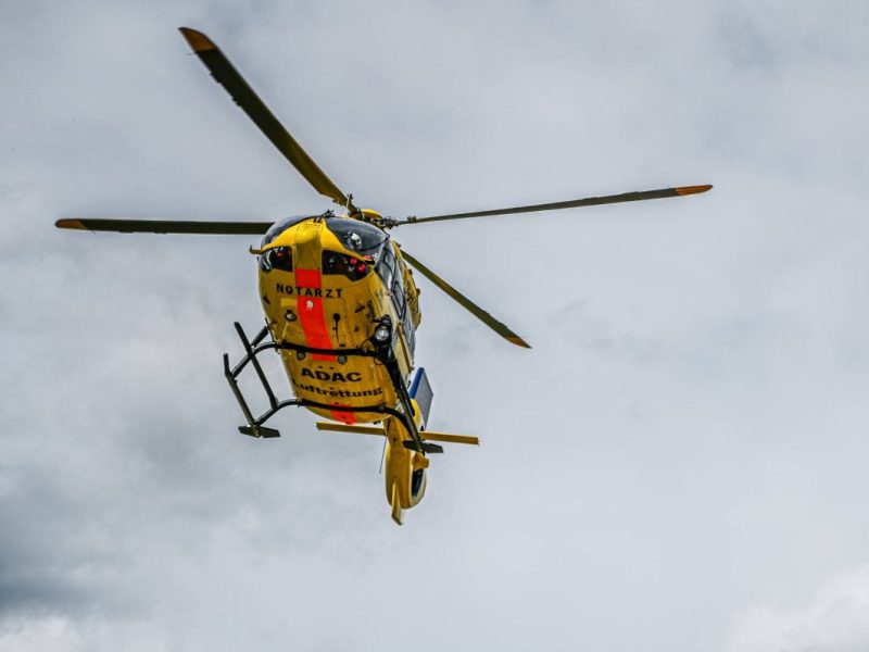 Rettungshubschrauber in der Luft