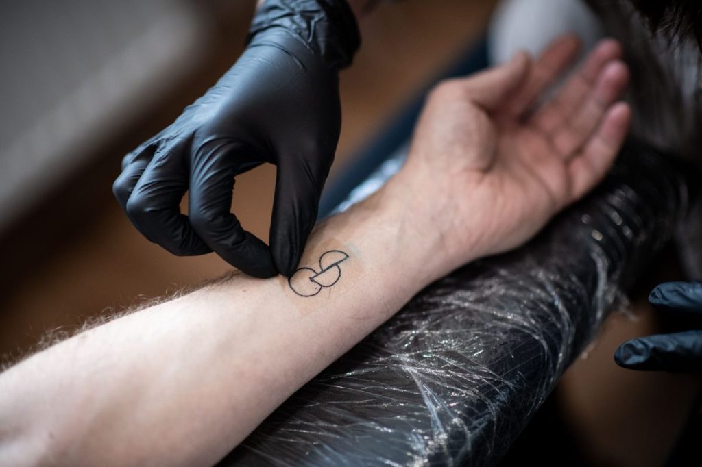 Erfurter Tattoo-Studio startet Gratis-Aktion für Organspender-Tattoos.