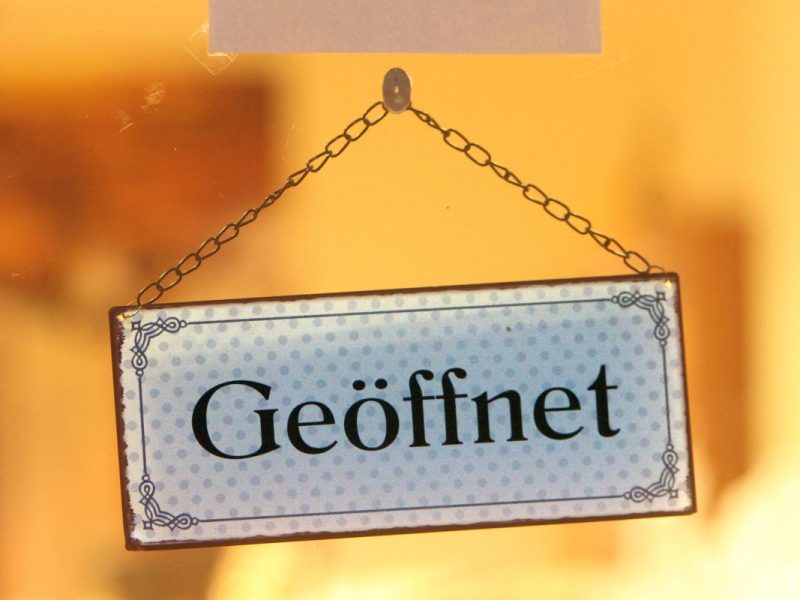 Geöffnet-Schild