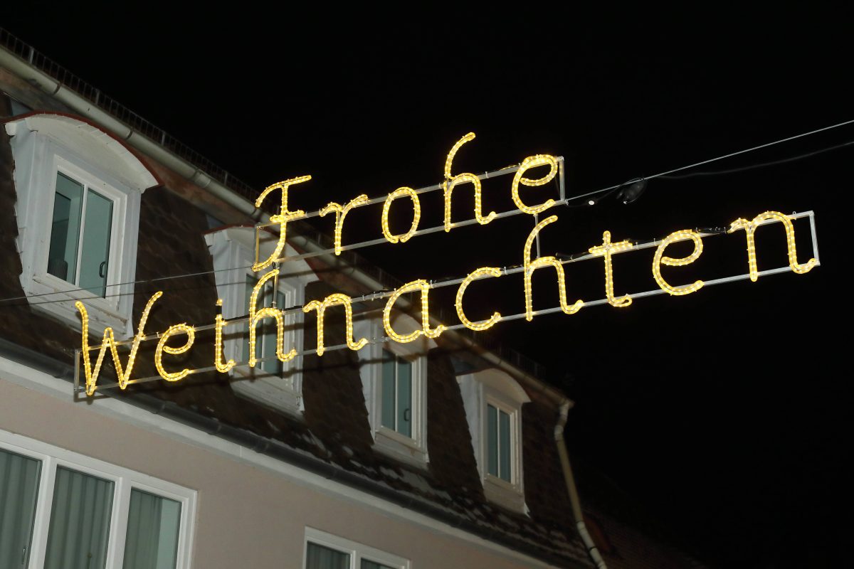 Die Zeit der Weihnachtsmärkte in Thüringen steht bevor. Doch ein Weihnachtsmarkt sticht durch seinen Traditionsbruch heraus. (Symbolbild)