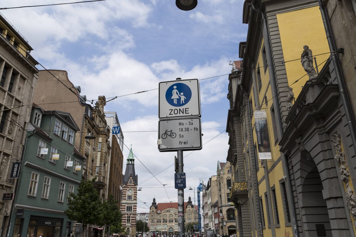 Erfurt Anger Fußgängerschild