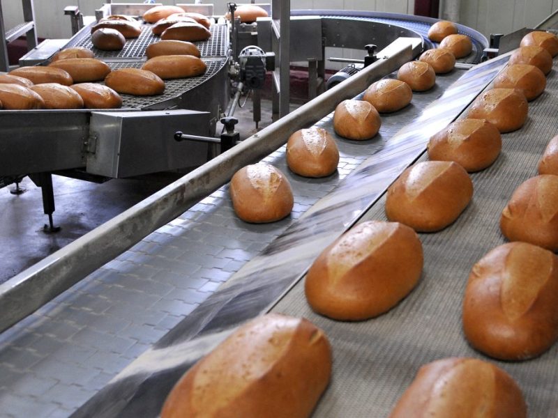 Zum zweiten Mal innerhalb eines Monats sind die Beschäftigten einer Thüringer Großbäckerei zum Warnstreik aufgerufen. Das könnte Folgen haben.