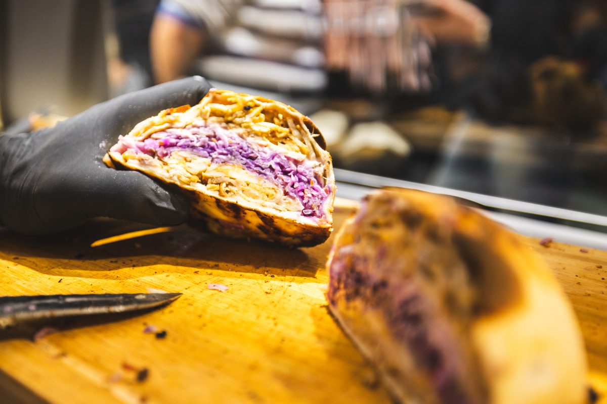 Geschmacklich und optisch soll er einem normalen DÃ¶ner in Nichts nachstehen.