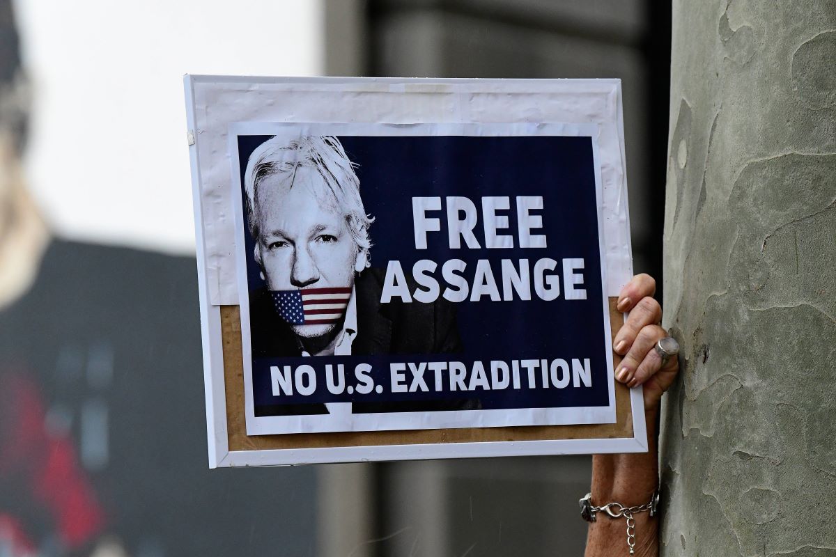 Was ist der Grund für die mögliche Auslieferung von Wikileaks-Gründer Julian Assange?