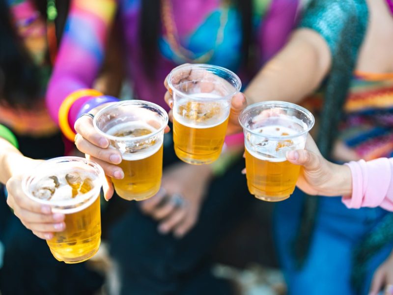 Vier Mädchen haben verbotenerweise eine Spritztour gemacht. Dass das keine gute Idee war, stellten sie dann in einer Kurve fest.