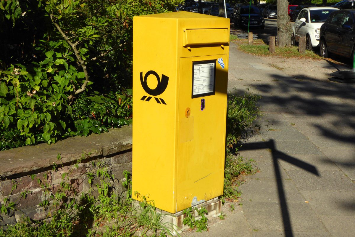 Ein ganz besonderer Briefkasten zieht die Aufmerksamkeit in Thüringen auf sich. (Symbolbild)