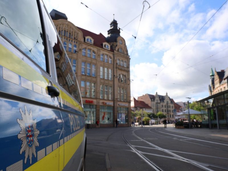 Mann schießt in Erfurt mit „pistolenähnlichem Gegenstand“ auf Straßenbahn!