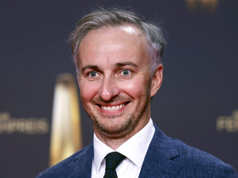 Böhmermann kleistert Erfurt zu – den Seitenhieb kann er sich nicht verkneifen