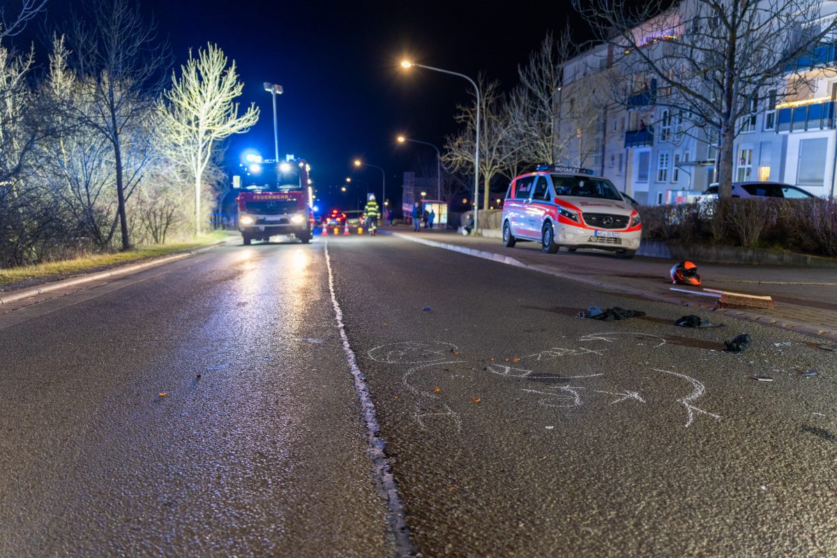 Bei einem Unfall in Weimar sind zwei Jugendliche schwer verletzt worden.