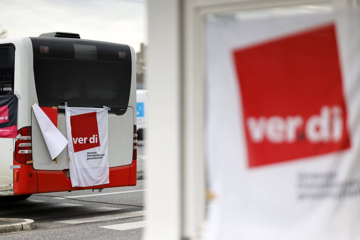Im Thüringer Nahverkehr drohen Warnstreiks.
