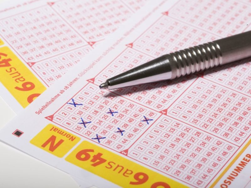 Lotto in Thüringen: Lottoschein mit 6 Kreuzen