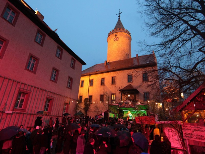 Auf der Leuchtenburg gib es rund um die Osterfeiertage viel zu erleben. (Archivbild)