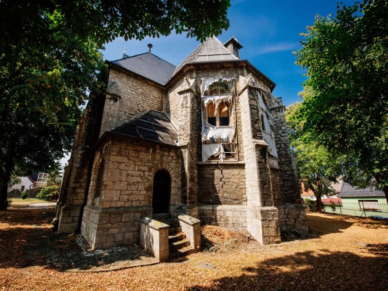 Die Kirche in Thüringen drohte teilweise abzusacken. Nach der Renovierung fehlte dann plötzlich ein wichtiger Teil. (Archivbild)