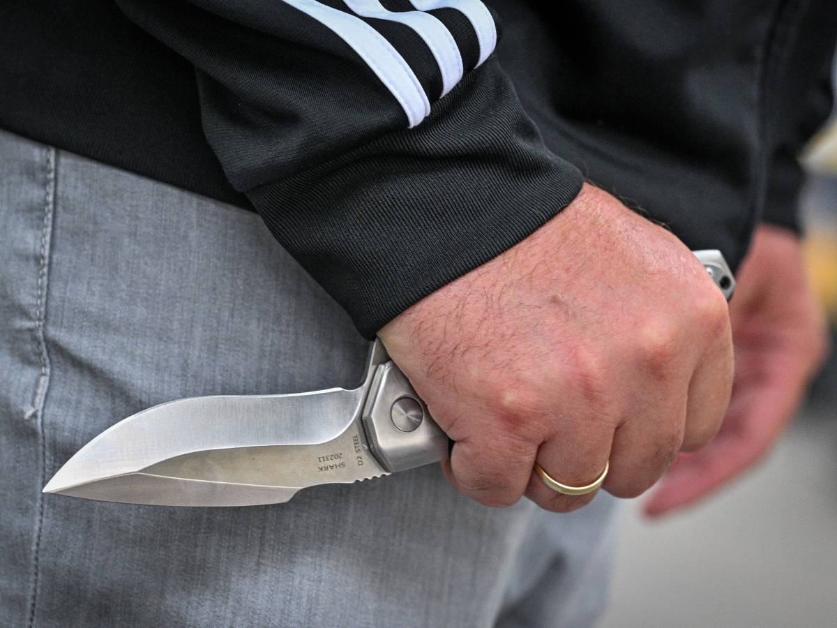 Thüringen: Üble Messer-Attacke aus dem Nichts! Landratsamt-Mitarbeiter kämpft um sein Leben